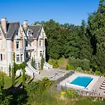 ホテル Le Chateau Des Forges