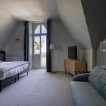 Le Chateau Des Forges Hotell 3*