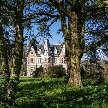 Le Chateau Des Forges Hotel 2*