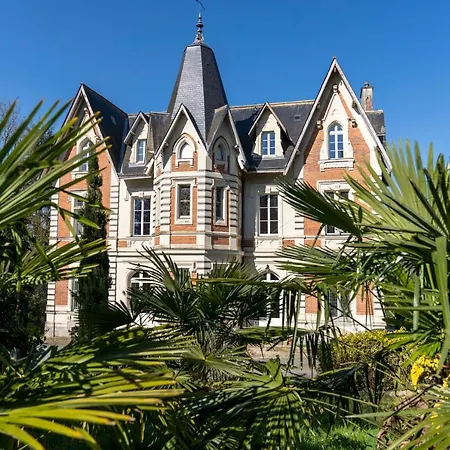 Hotel Le Château Des Forges