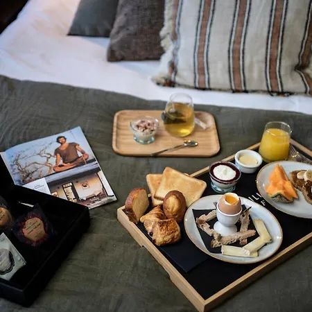 Le Chateau Des Forges 호텔 3*