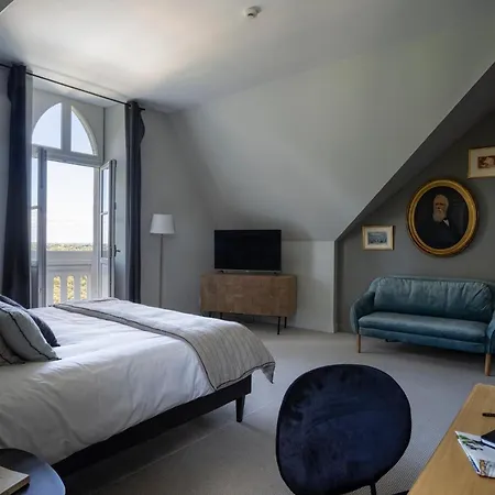 Le Chateau Des Forges Otel 3*