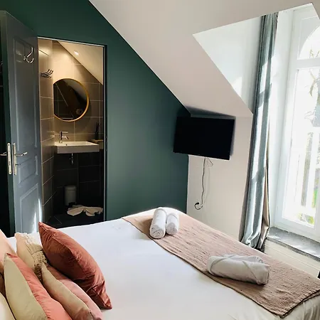 호텔 Le Chateau Des Forges 3*