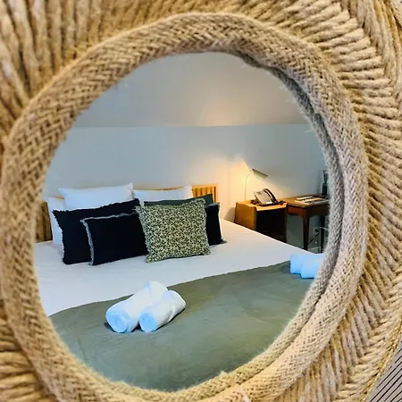 Le Chateau Des Forges 호텔 3*