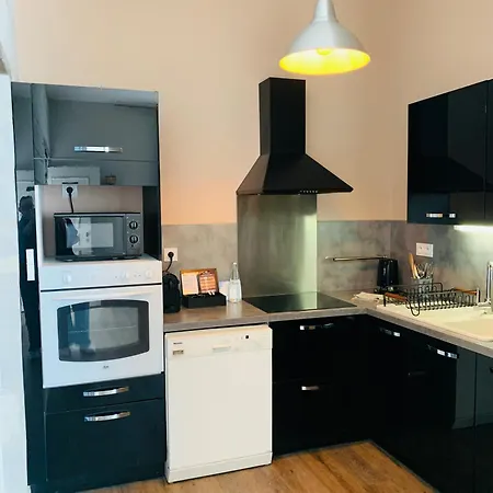 Le Chateau Des Forges 호텔