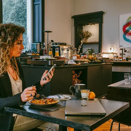 Le Chateau Des Forges Hotel