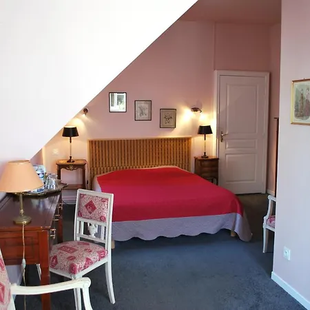 Le Chateau Des Forges Angers