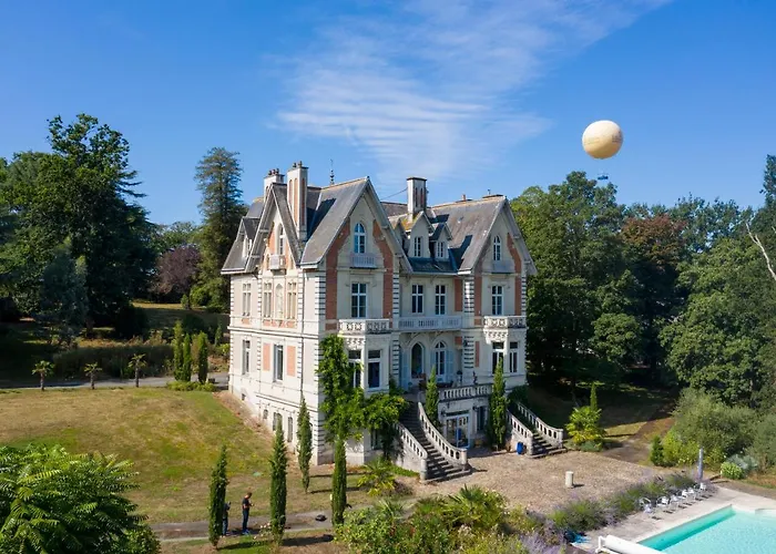 Hotel Le Chateau Des Forges 3*