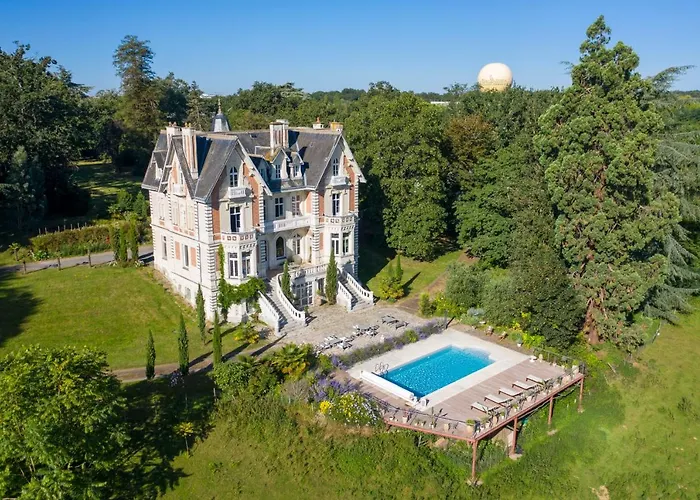 Hotel Le Chateau Des Forges 3*