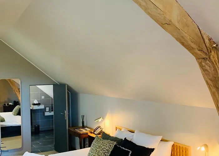 Le Chateau Des Forges Hotel 3*