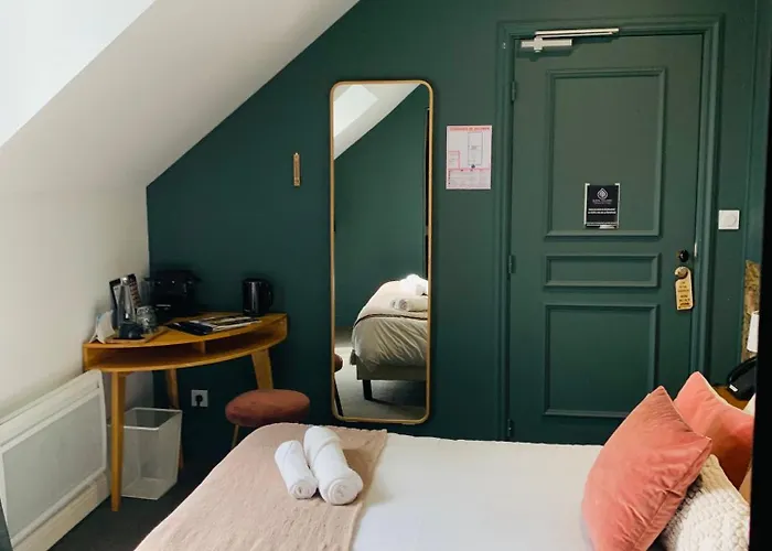 Le Chateau Des Forges Angers