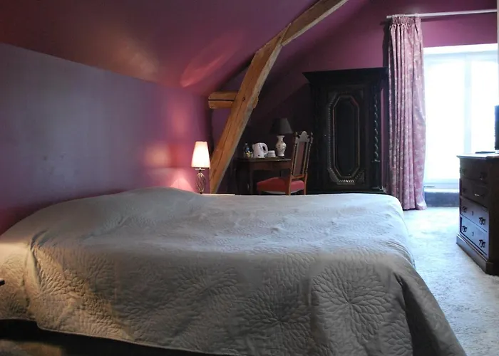 Le Chateau Des Forges Hotel